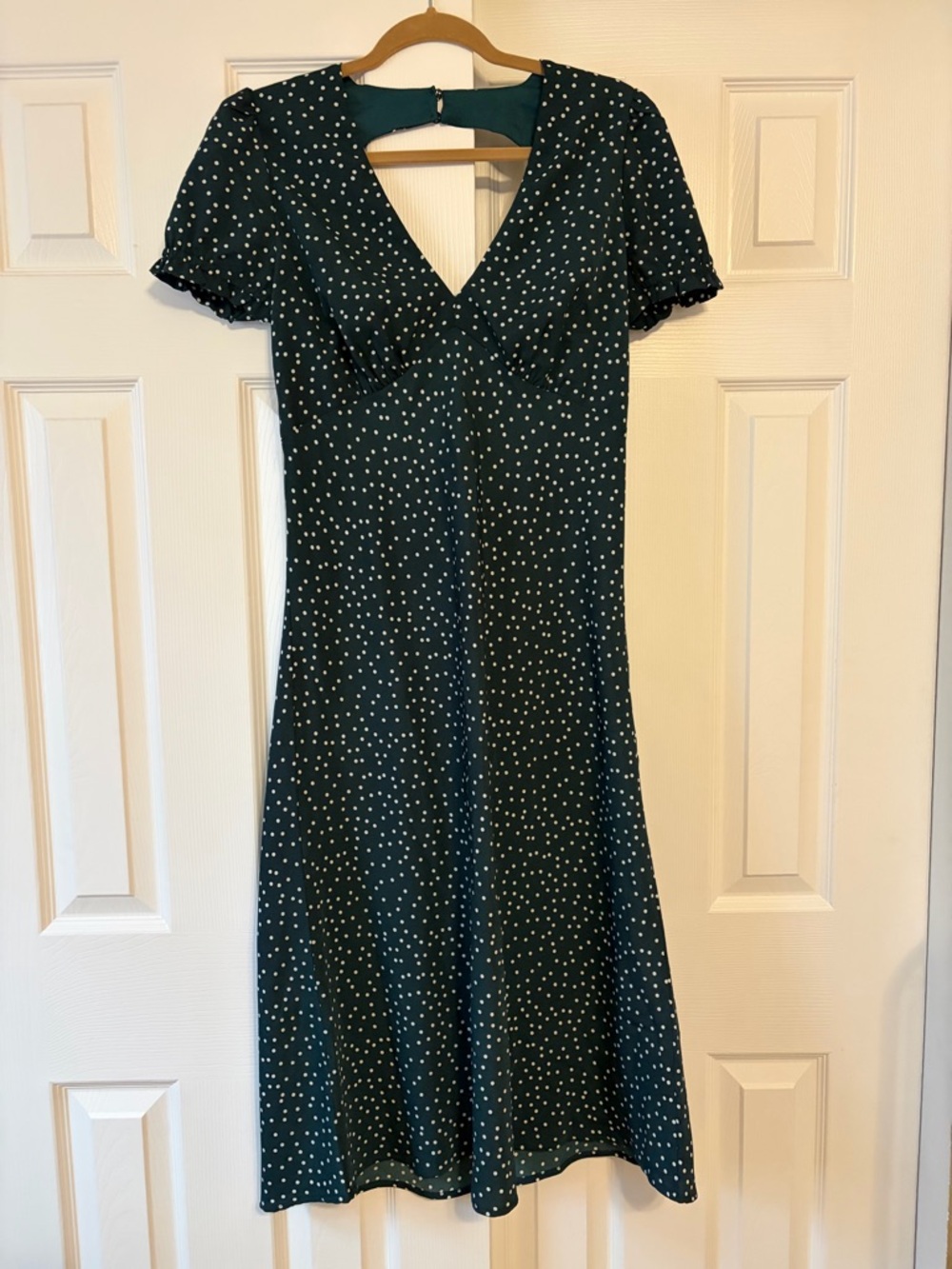 Lulus new large Women's Green Polka Dot V-Neck Dress